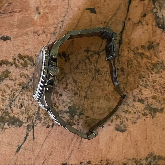 Michael Kors Crystal Pav’e Watch - Picture 9 of 12